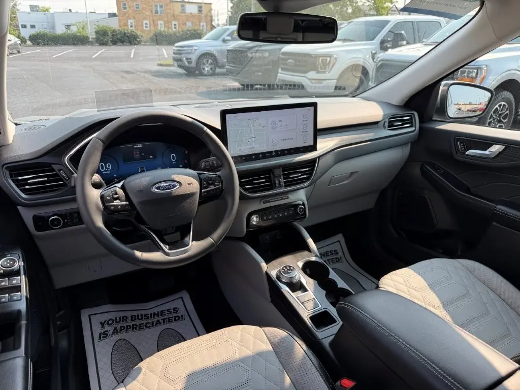 2023 Ford Escape - $29,749