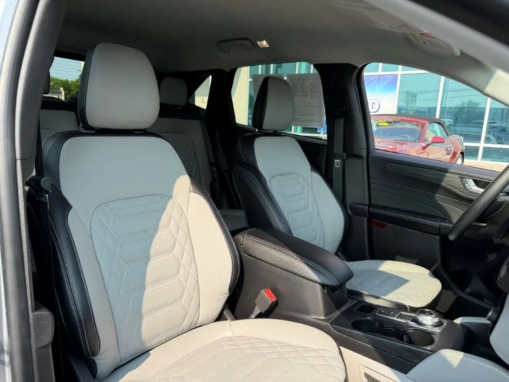 2023 Ford Escape - $29,749