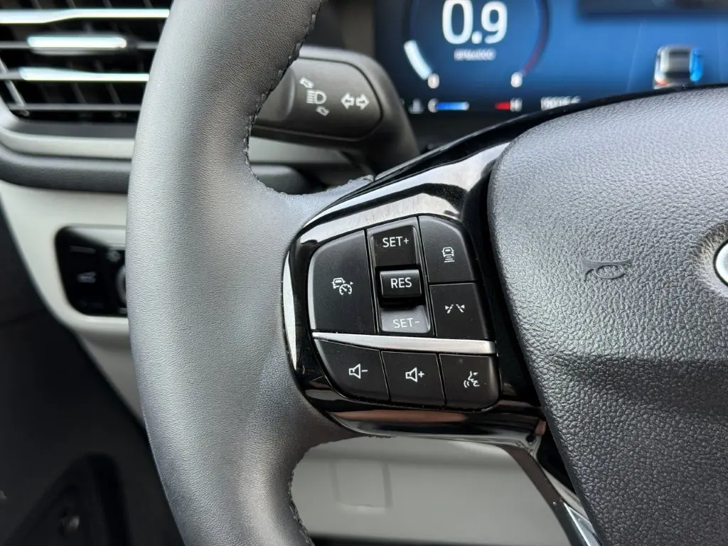 2023 Ford Escape - $29,749