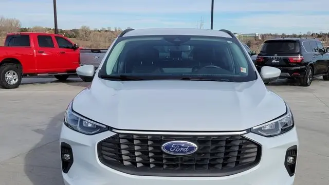 2025 Ford Escape Platinum