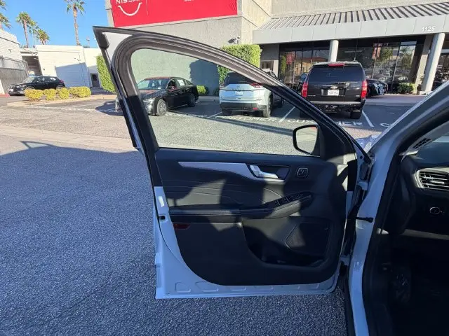 2025 Ford Escape - $28,321