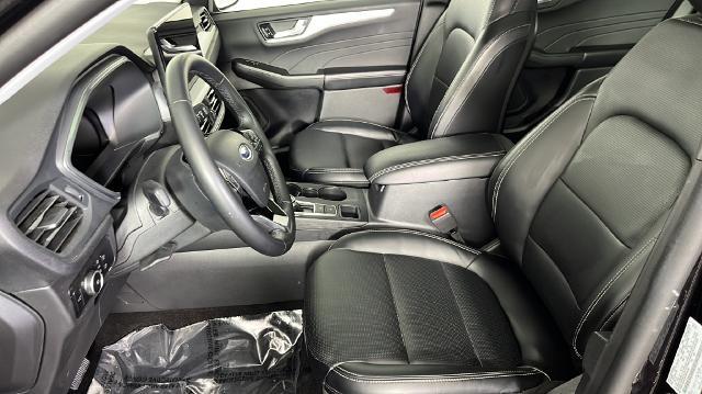 2025 Ford Escape - $25,998