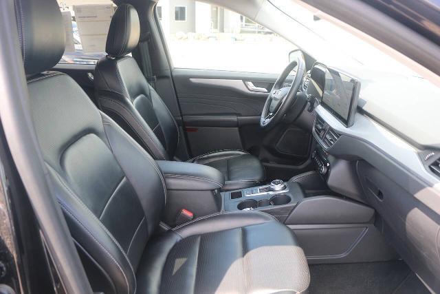 2024 Ford Escape - $27,400