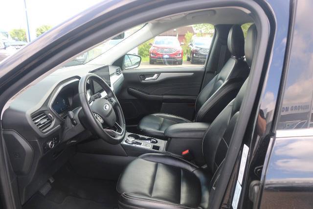 2024 Ford Escape - $27,400