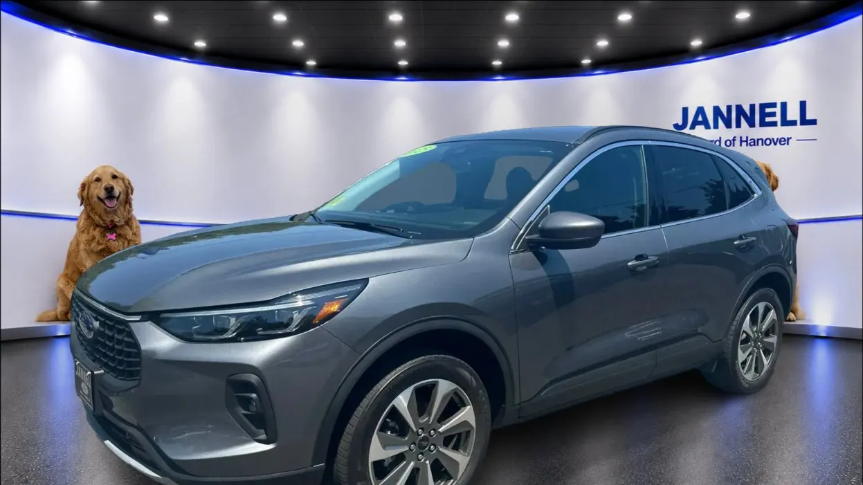 2025 Ford Escape Platinum
