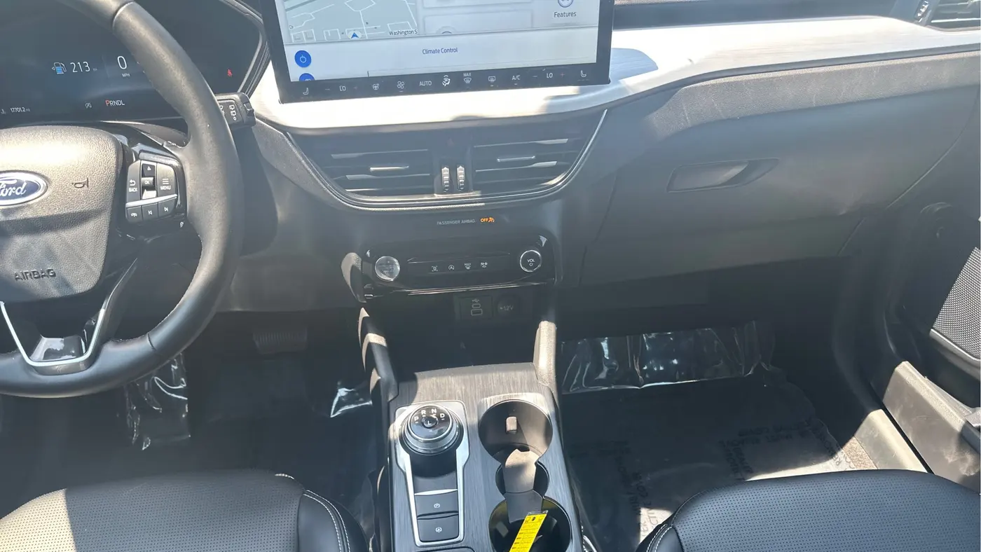 2025 Ford Escape Platinum