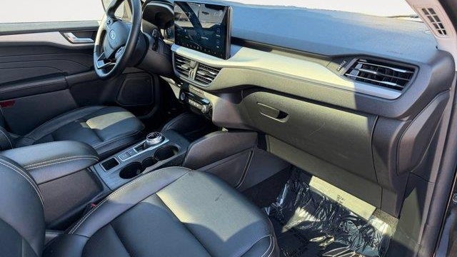 2025 Ford Escape Platinum