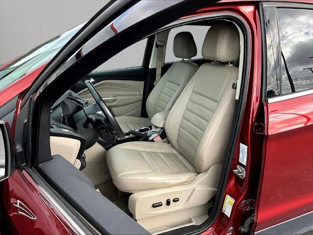 2016 Ford Escape - $7,999