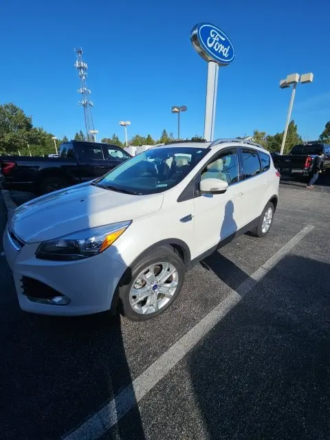 2016 Ford Escape - $12,125