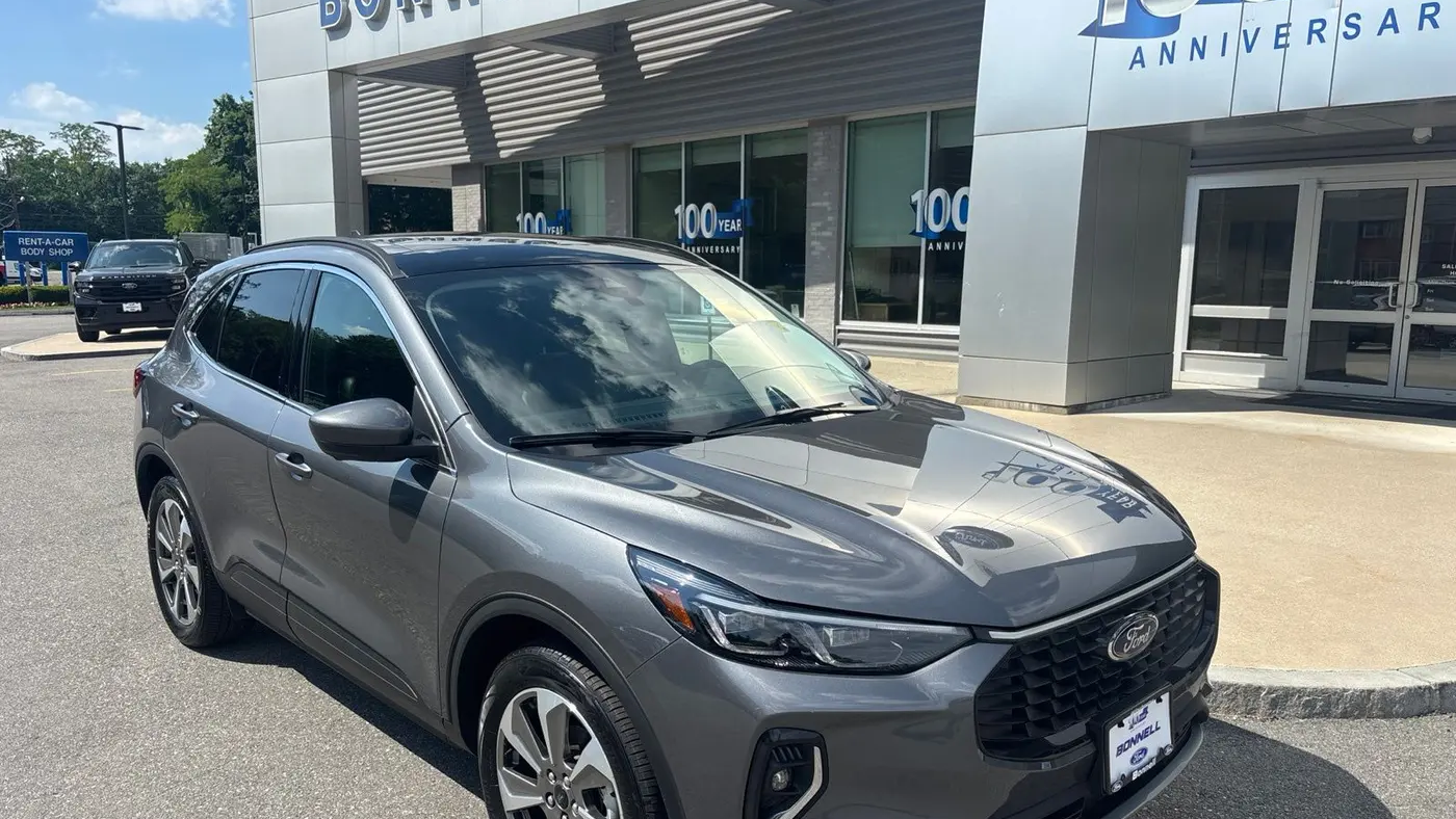 Preowned 2023 Ford Escape Hybrid Platinum for Sale