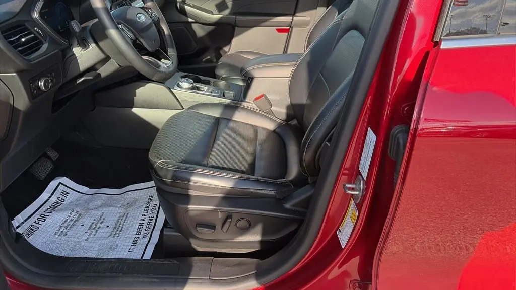 2023 Ford Escape Hybrid Platinum