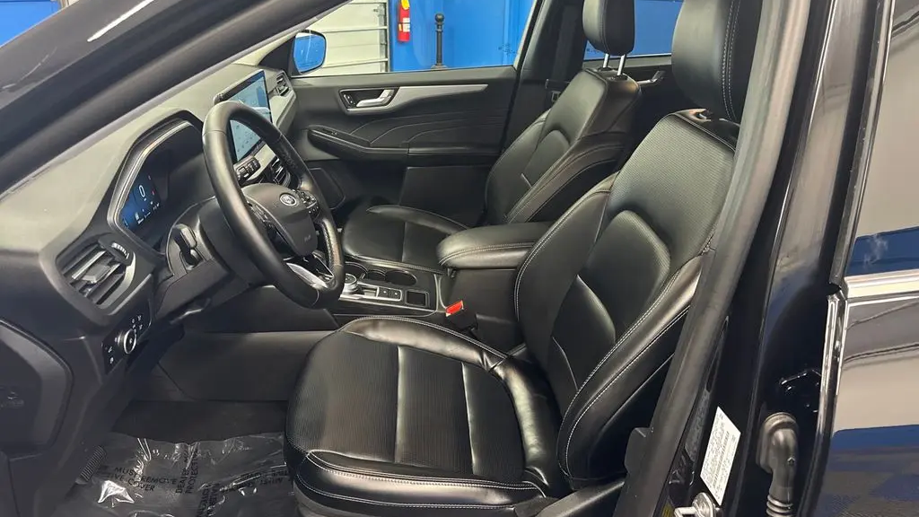 2025 Ford Escape Hybrid Platinum