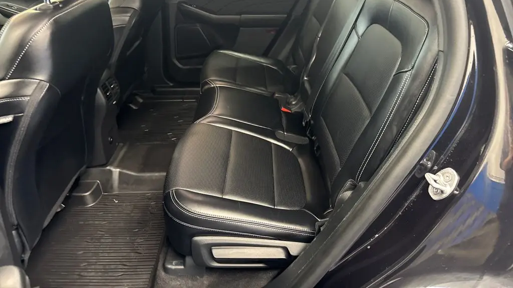 2025 Ford Escape Hybrid Platinum