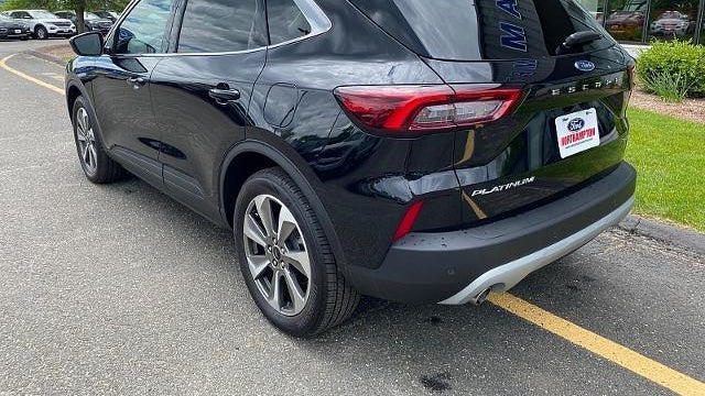 2025 Ford Escape Hybrid Platinum