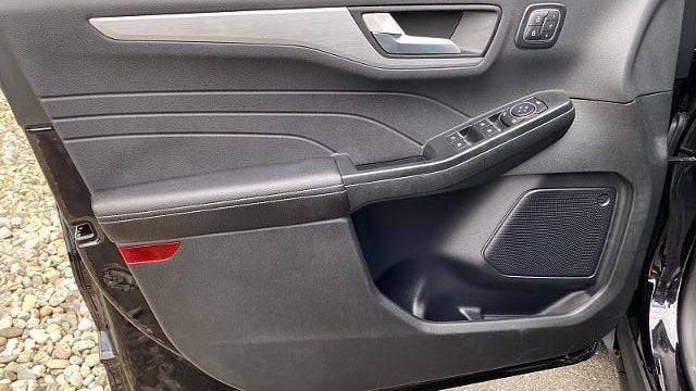 2025 Ford Escape Hybrid Platinum