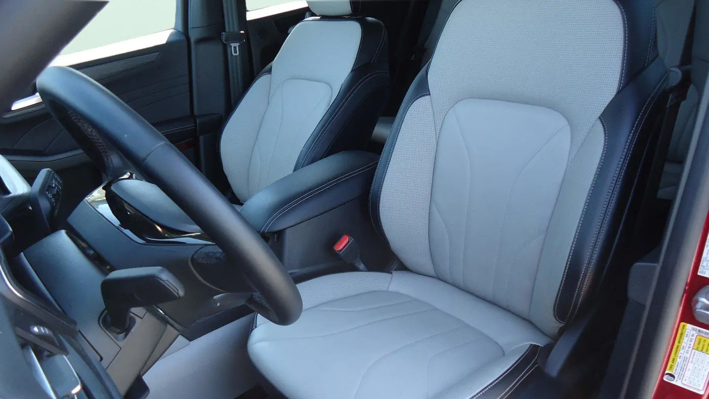 2025 Ford Escape Hybrid Platinum