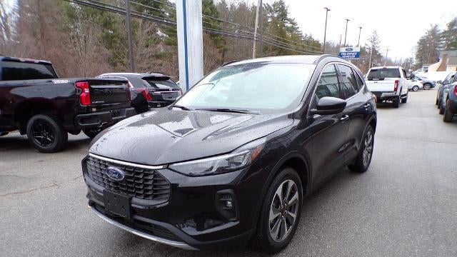 2025 Ford Escape Hybrid Platinum