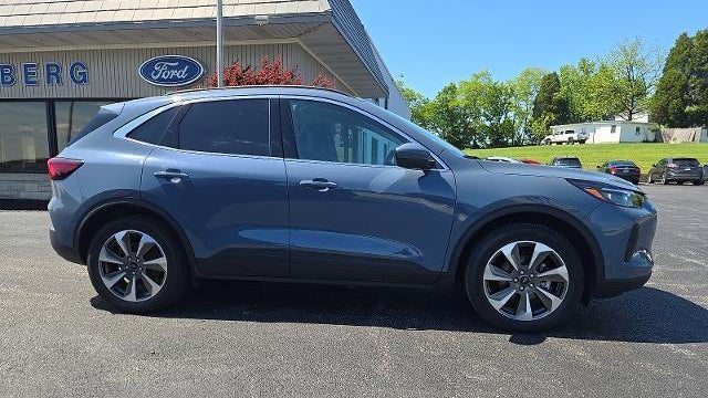 2025 Ford Escape Hybrid Platinum