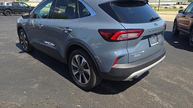 2025 Ford Escape Hybrid Platinum
