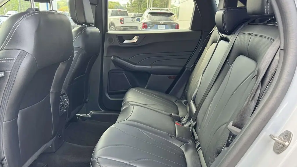 2025 Ford Escape Hybrid Platinum