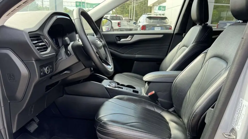 2025 Ford Escape Hybrid Platinum
