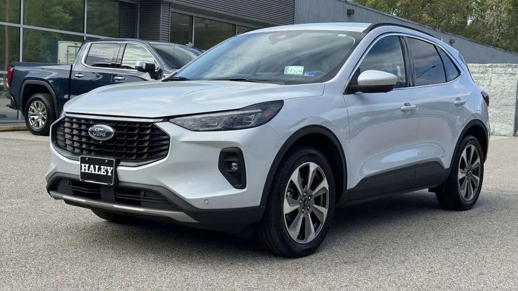 2025 Ford Escape Hybrid Platinum