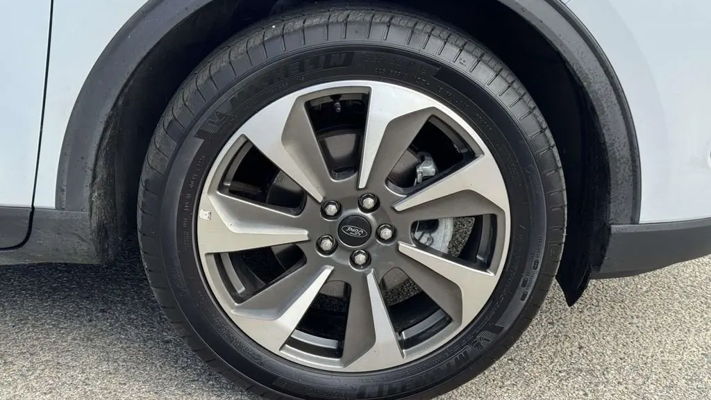 2025 Ford Escape Hybrid Platinum