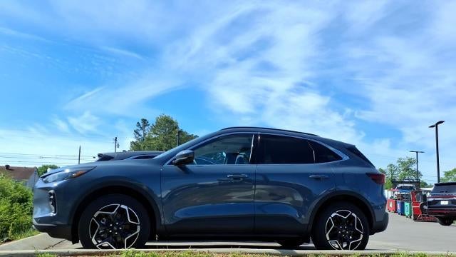 2026 Ford Escape Hybrid Platinum
