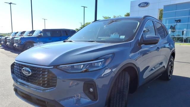 2026 Ford Escape Hybrid Platinum