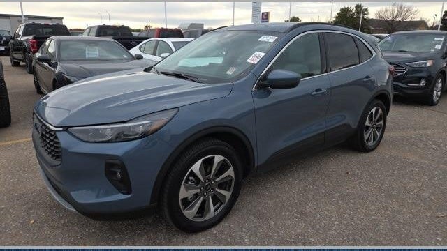 Preowned 2025 Ford Escape Hybrid Platinum for Sale