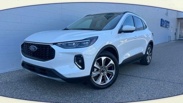 Preowned 2023 Ford Escape Hybrid Platinum for Sale