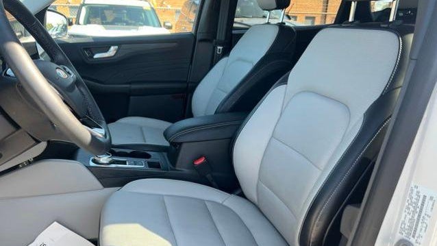 2023 Ford Escape Hybrid Platinum