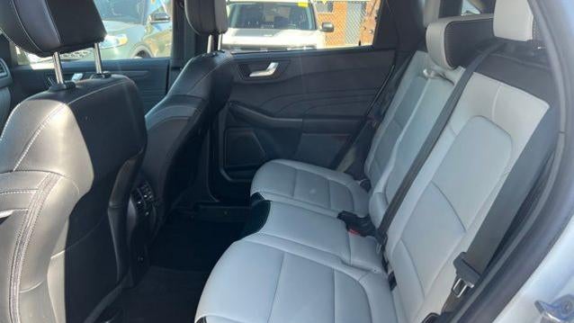 2023 Ford Escape Hybrid Platinum