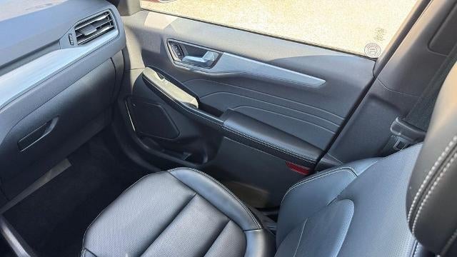 2023 Ford Escape Hybrid Platinum