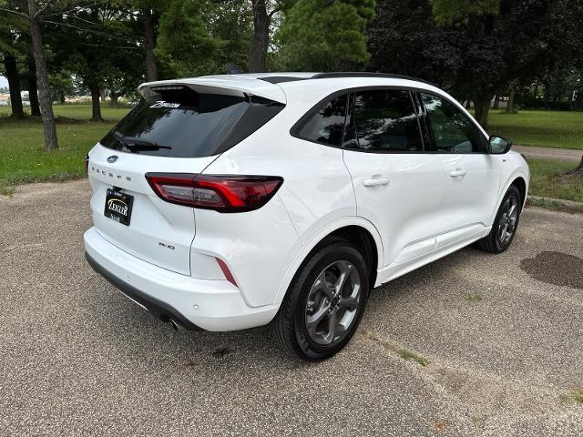 2023 Ford Escape - $23,000