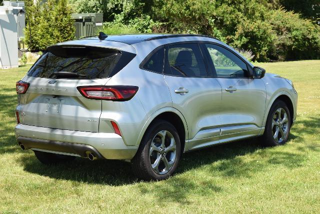 2023 Ford Escape - $25,990