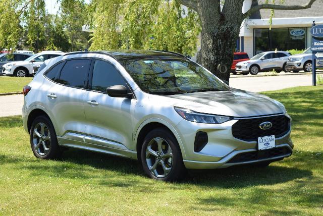 2023 Ford Escape - $25,990