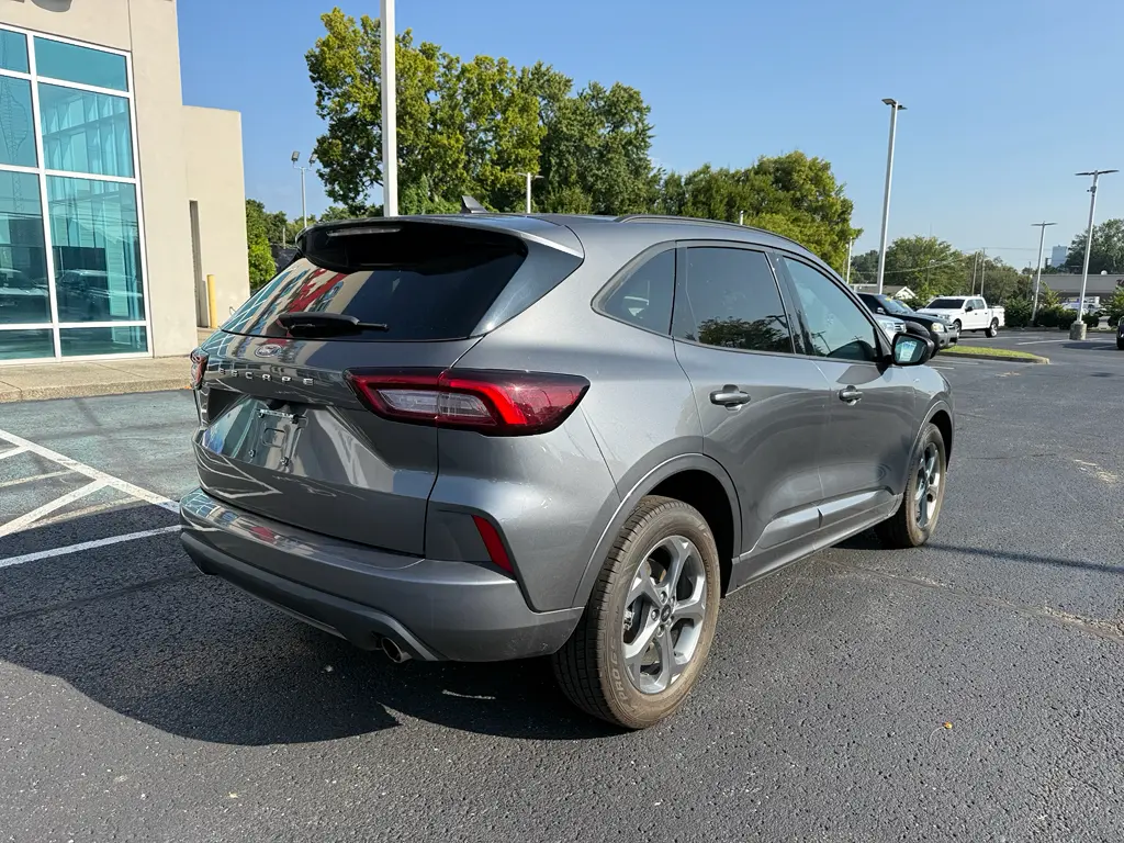 2023 Ford Escape - $19,999