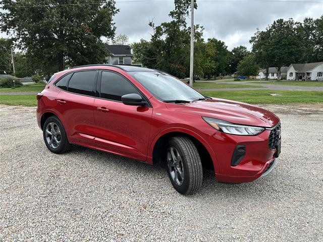 2024 Ford Escape - $26,995
