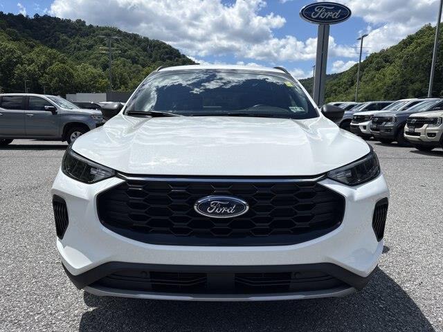 2025 Ford Escape - $29,999