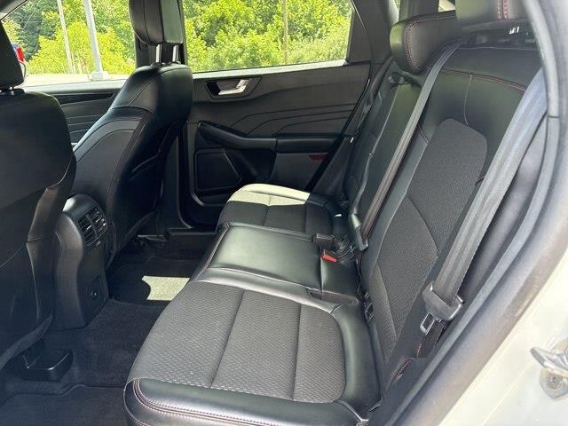 2025 Ford Escape - $29,999