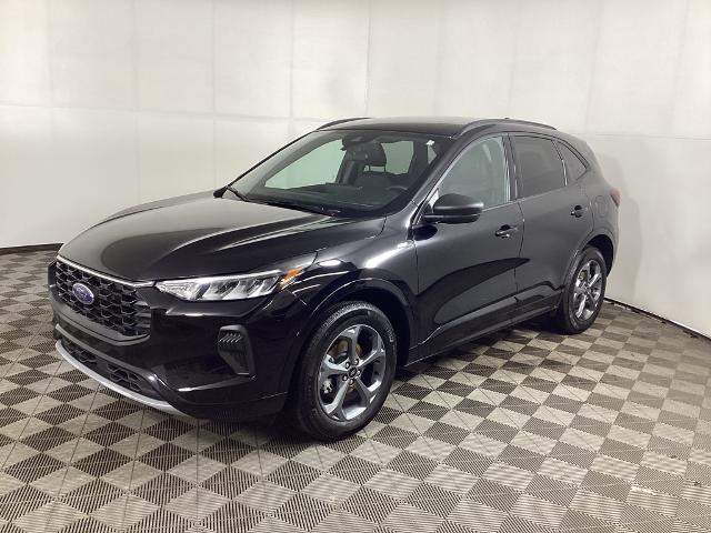2023 Ford Escape - $24,495
