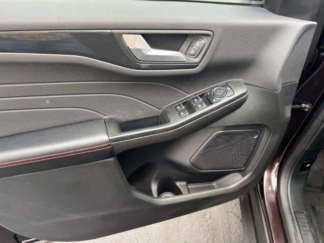 2023 Ford Escape - $21,935