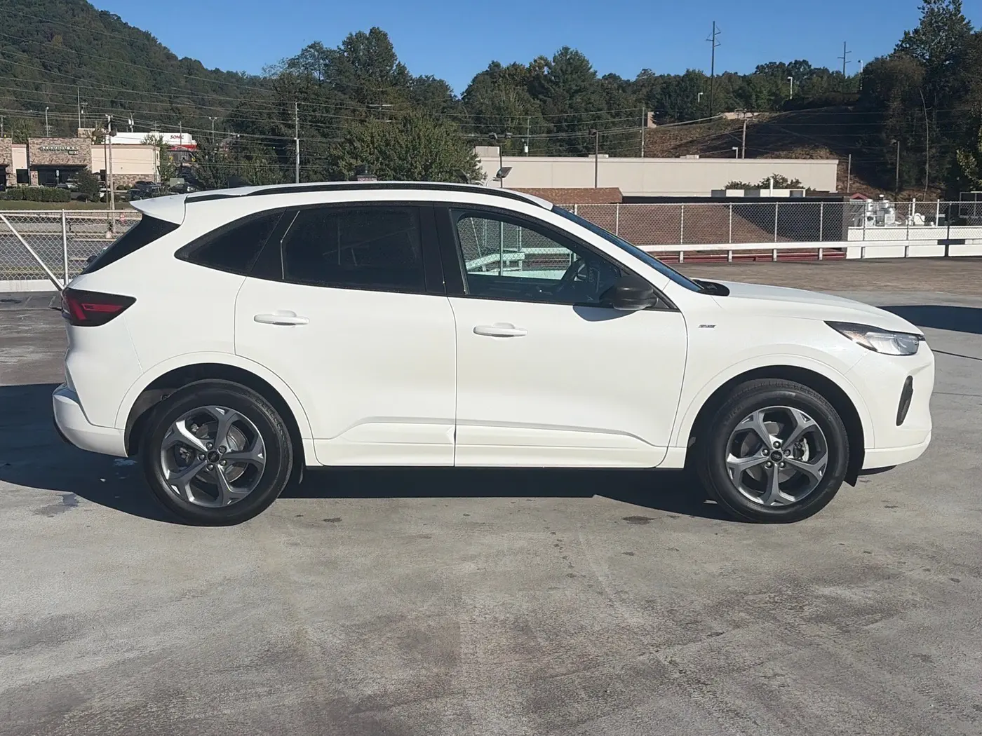 2024 Ford Escape - $24,995