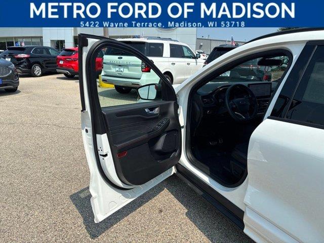 2024 Ford Escape - $28,995