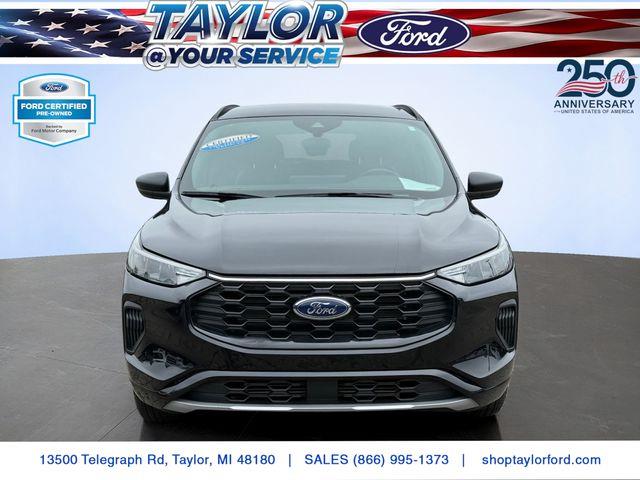 2024 Ford Escape ST-Line — photo 1 of 12