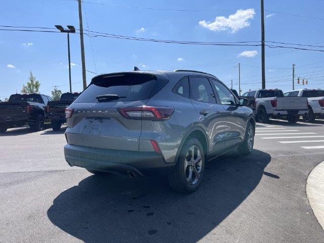 2025 Ford Escape - $20,304