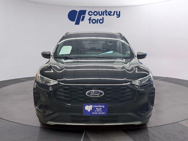 2025 Ford Escape - $27,990