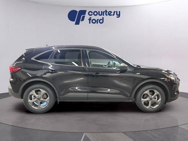 2025 Ford Escape - $27,990