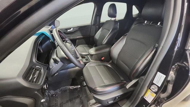 2025 Ford Escape - $27,990